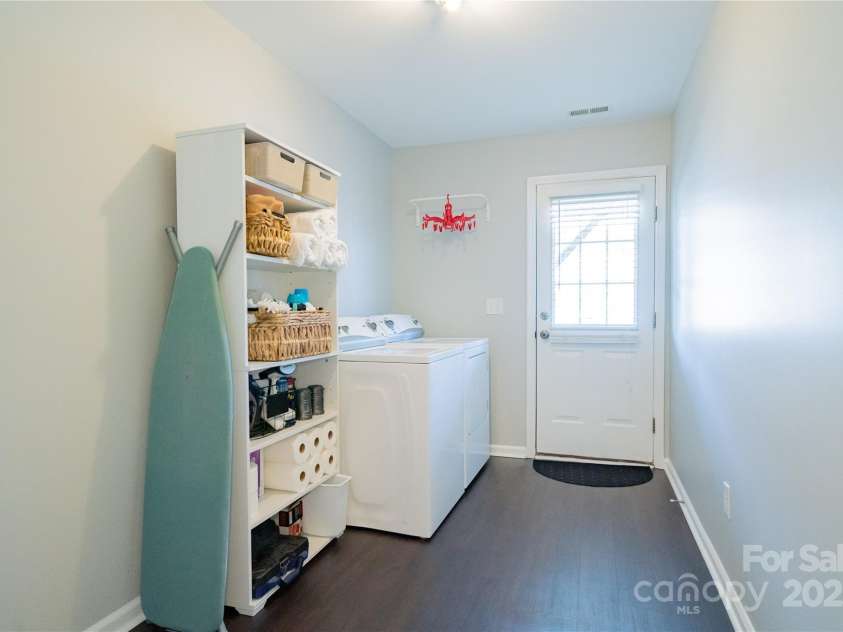 9511 Lina Ardrey Lane, Charlotte, NC 28277.  MLS# CAR4269974, YatesRealty ID 504. Laundry room on main level