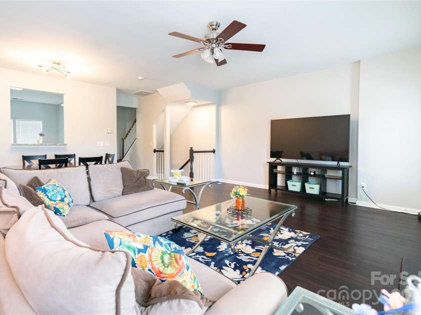 9511 Lina Ardrey Lane, Charlotte, NC 28277.  MLS# CAR4269974, YatesRealty ID 504. Living area