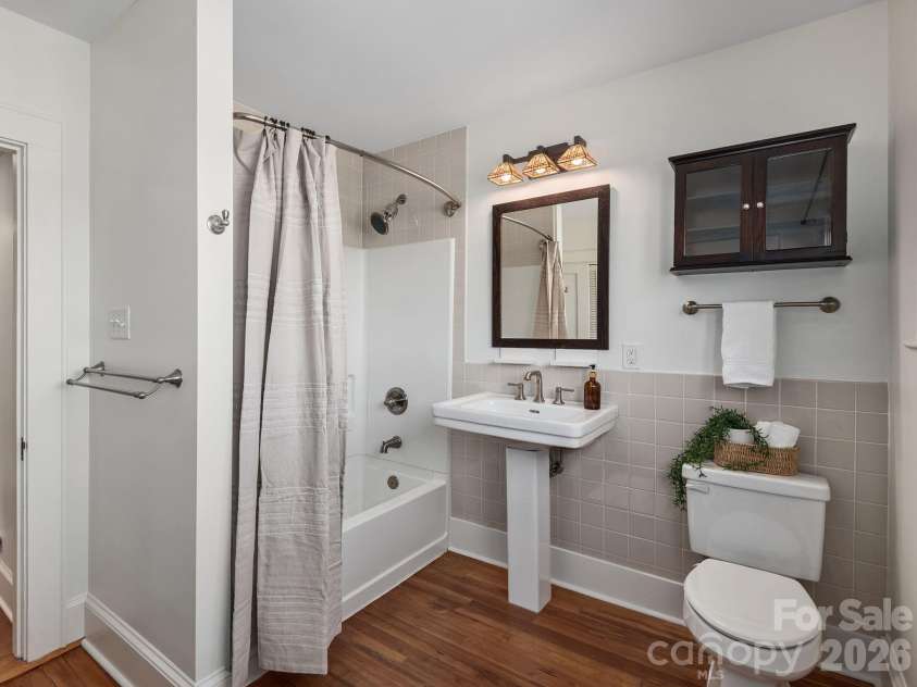 57 Mitchell Avenue, Asheville, NC 28806.  MLS# CAR4356642, YatesRealty ID 5040. Full bath on upper level