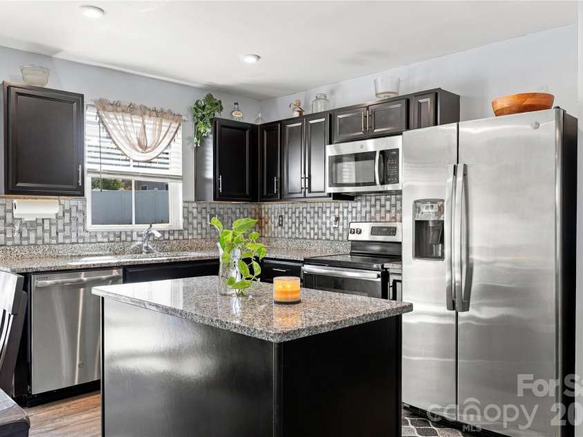2438 Thorn Spring Lane, Concord, NC 28025.  MLS# CAR4422802, YatesRealty ID 50401. 