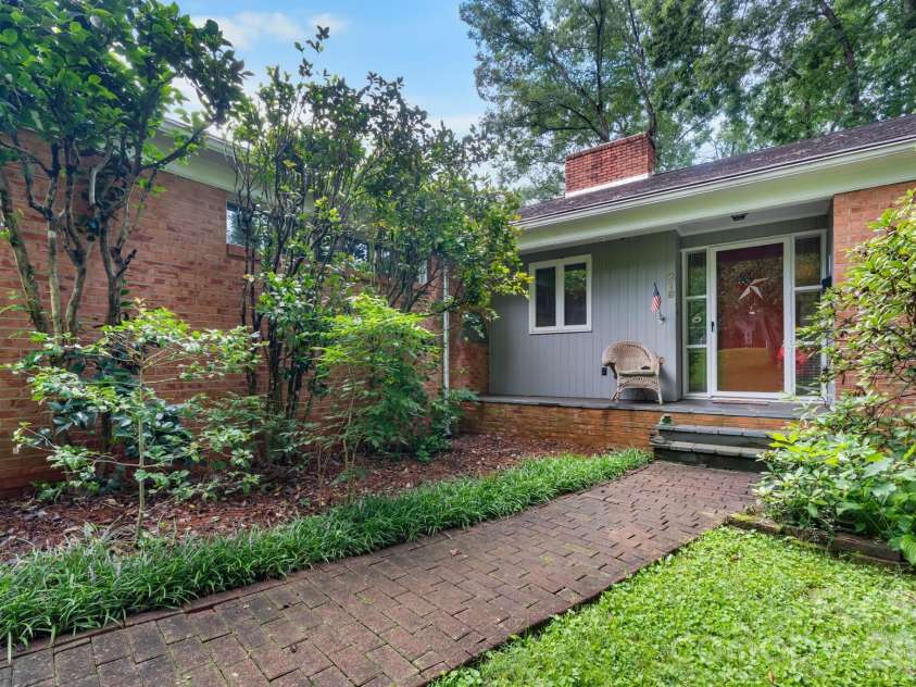 219 West Park Drive, Morganton, NC 28655.  MLS# CAR4412593, YatesRealty ID 50402. 