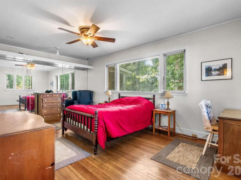 219 West Park Drive, Morganton, NC 28655.  MLS# CAR4412593, YatesRealty ID 50402. 
