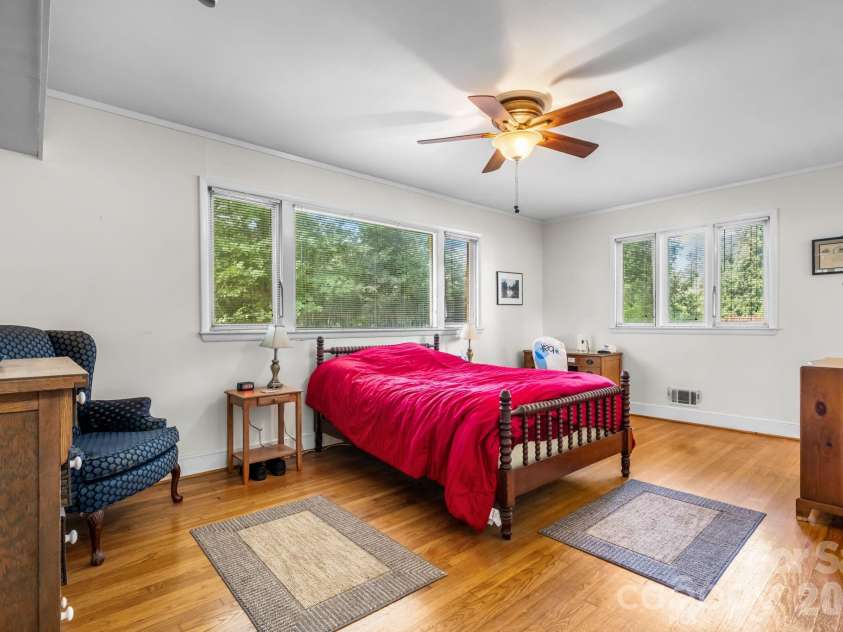 219 West Park Drive, Morganton, NC 28655.  MLS# CAR4412593, YatesRealty ID 50402. 