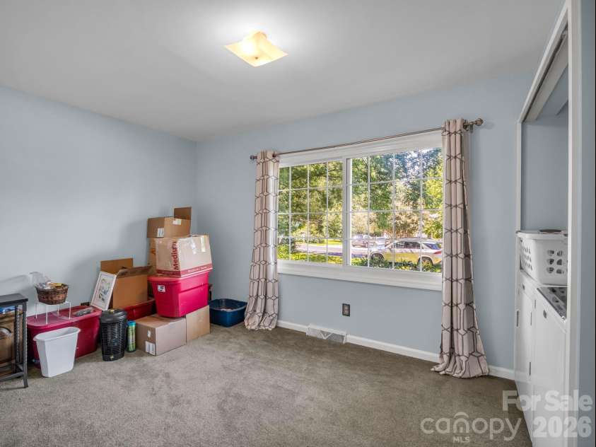 3 Apple Blossom Lane, Hendersonville, NC 28792.  MLS# CAR4423233, YatesRealty ID 50403. 