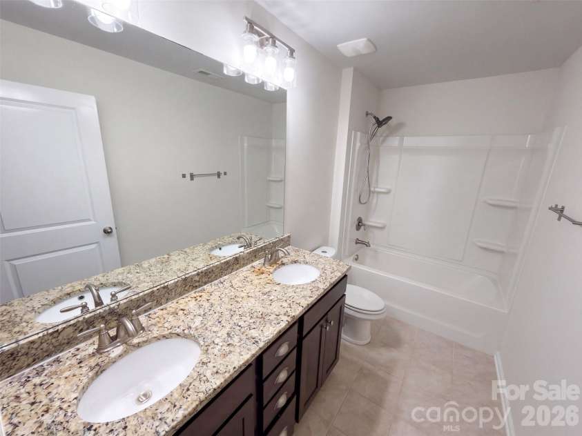 5015 Sea Cliff Lane, Lancaster, SC 29720.  MLS# CAR4423953, YatesRealty ID 50404. 