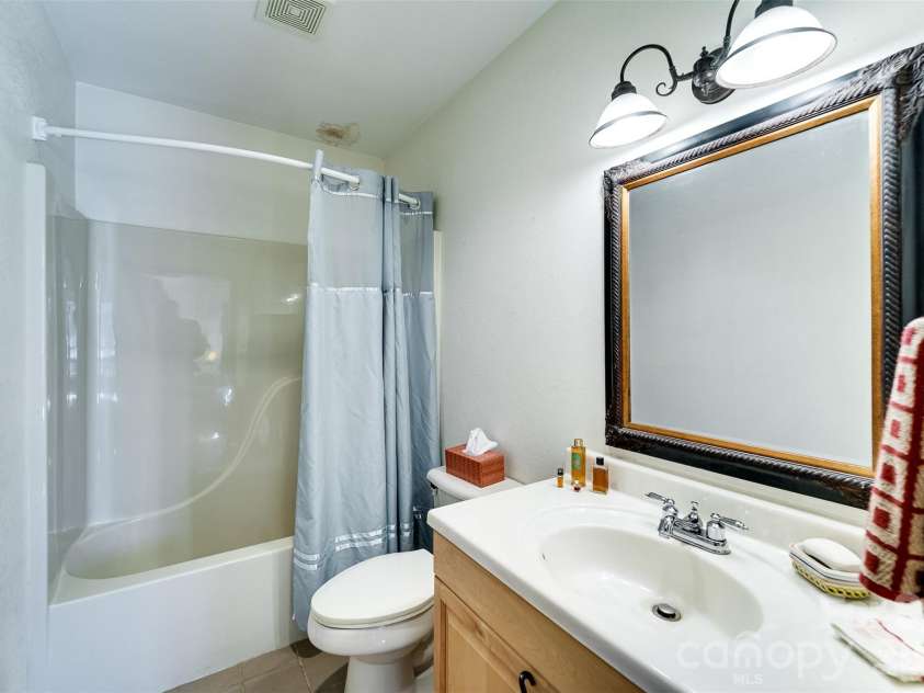 33 E H Bailey Road, Bryson City, NC 28713.  MLS# CAR4423913, YatesRealty ID 50405. 