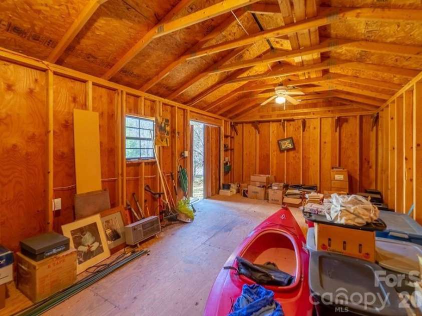 33 E H Bailey Road, Bryson City, NC 28713.  MLS# CAR4423913, YatesRealty ID 50405. 