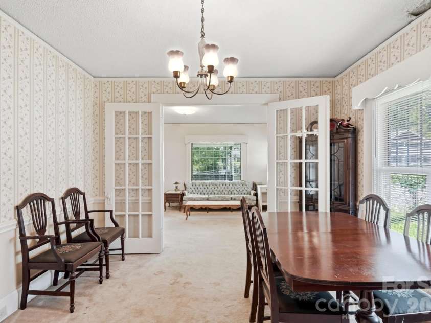 132 North Avenue, Troutman, NC 28166.  MLS# CAR4422619, YatesRealty ID 50406. 