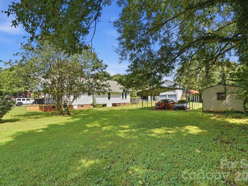 132 North Avenue, Troutman, NC 28166.  MLS# CAR4422619, YatesRealty ID 50406. 