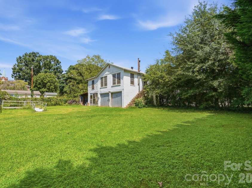 132 North Avenue, Troutman, NC 28166.  MLS# CAR4422619, YatesRealty ID 50406. 