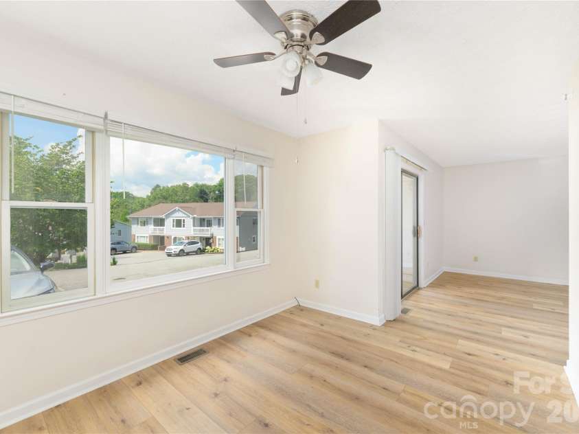 82 Nazarene Way, Waynesville, NC 28785.  MLS# CAR4423566, YatesRealty ID 50409. 