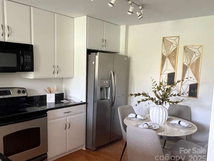 1320 Fillmore Street, Charlotte, NC 28203.  MLS# CAR4232669, YatesRealty ID 5041. 