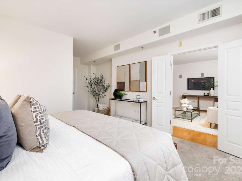 1320 Fillmore Street, Charlotte, NC 28203.  MLS# CAR4232669, YatesRealty ID 5041. 