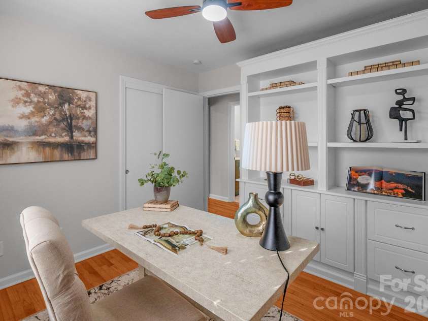 643 Seneca Place, Charlotte, NC 28210.  MLS# CAR4354130, YatesRealty ID 5041. Bedroom with built-ins perfect for an office