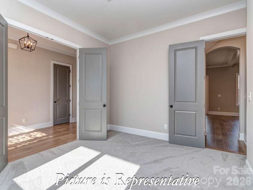 16818 Harbor View Road, Charlotte, NC 28278.  MLS# CAR4423945, YatesRealty ID 50412. 