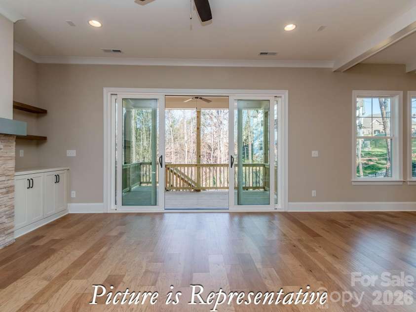 16818 Harbor View Road, Charlotte, NC 28278.  MLS# CAR4423945, YatesRealty ID 50412. 