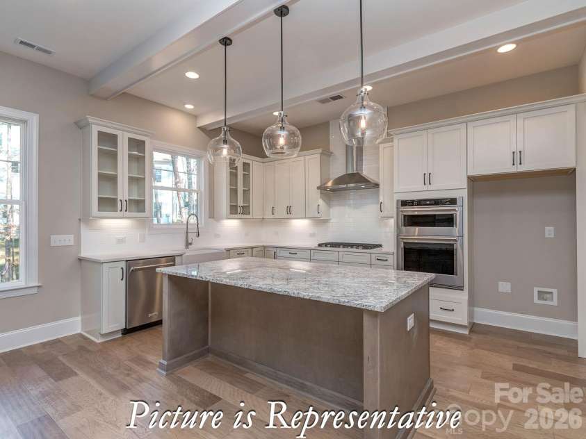 16818 Harbor View Road, Charlotte, NC 28278.  MLS# CAR4423945, YatesRealty ID 50412. 