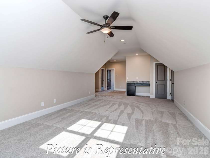 16818 Harbor View Road, Charlotte, NC 28278.  MLS# CAR4423945, YatesRealty ID 50412. 