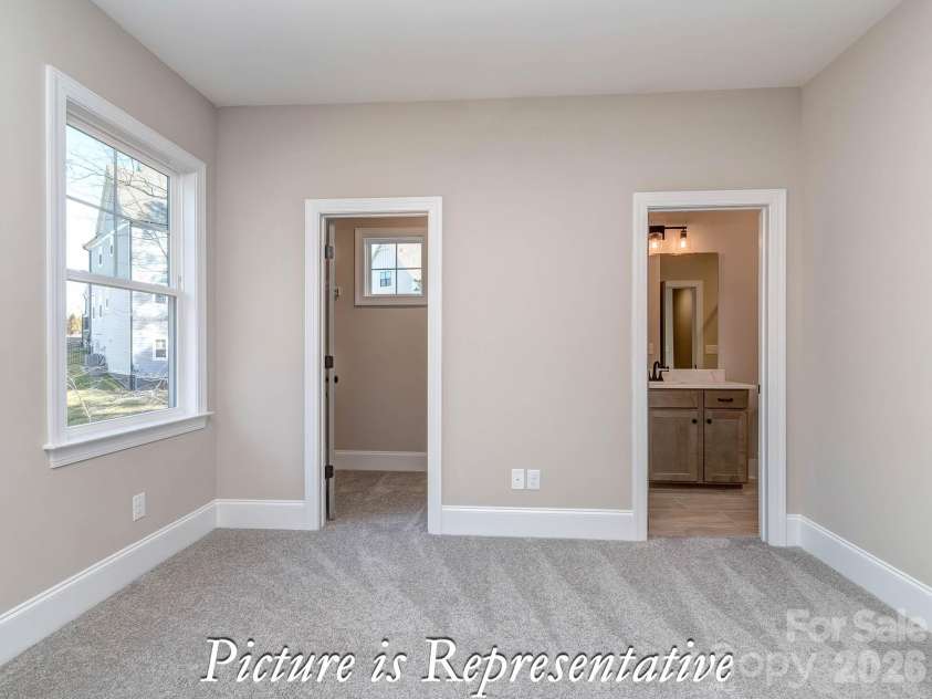 16818 Harbor View Road, Charlotte, NC 28278.  MLS# CAR4423945, YatesRealty ID 50412. 