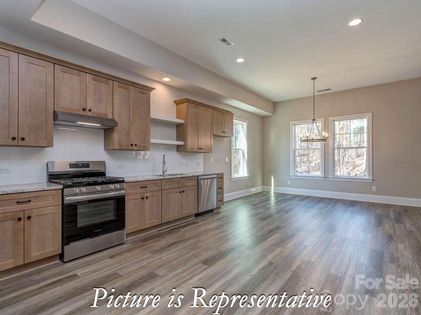 16818 Harbor View Road, Charlotte, NC 28278.  MLS# CAR4423945, YatesRealty ID 50412. 