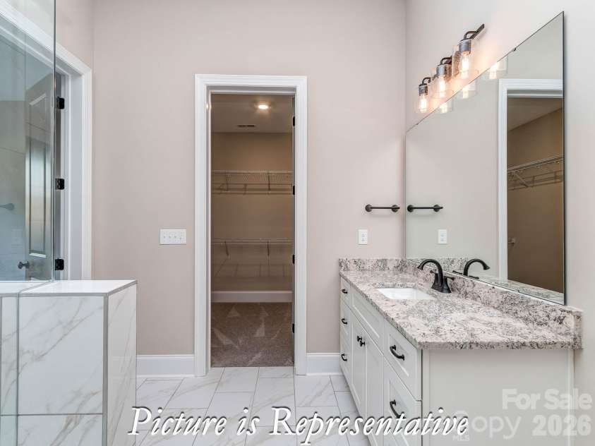16818 Harbor View Road, Charlotte, NC 28278.  MLS# CAR4423945, YatesRealty ID 50412. 
