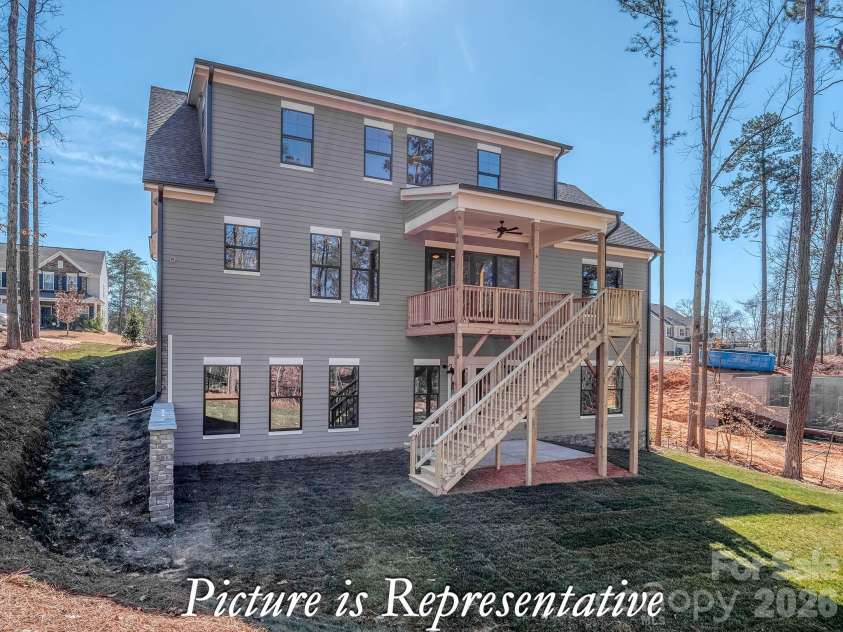 16818 Harbor View Road, Charlotte, NC 28278.  MLS# CAR4423945, YatesRealty ID 50412. 