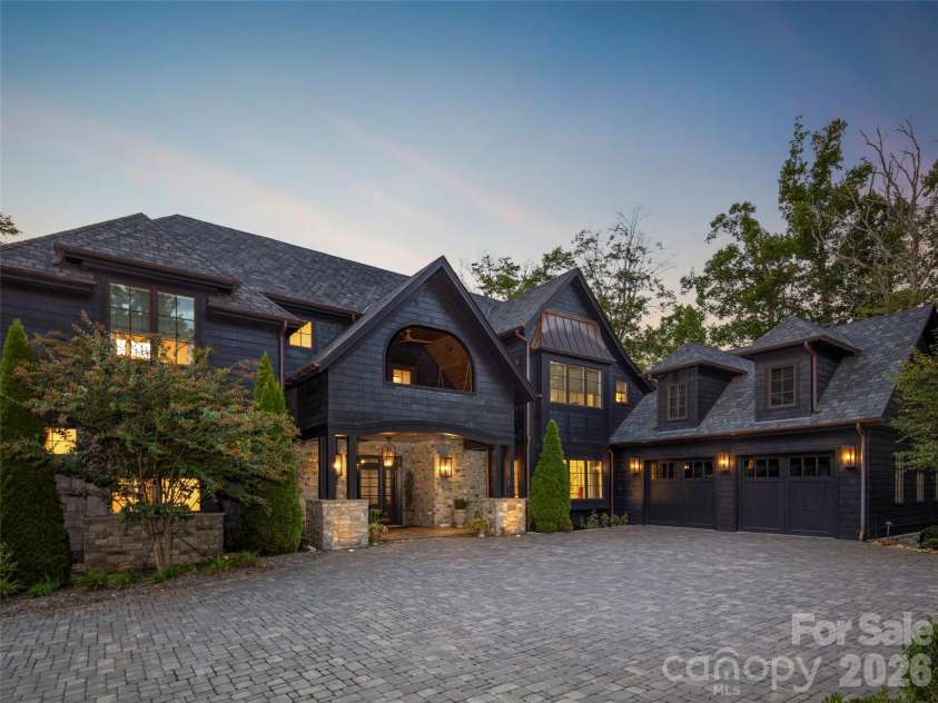 3 Bear Flower Trail, Arden, NC 28704.  MLS# CAR4422933, YatesRealty ID 50418. 