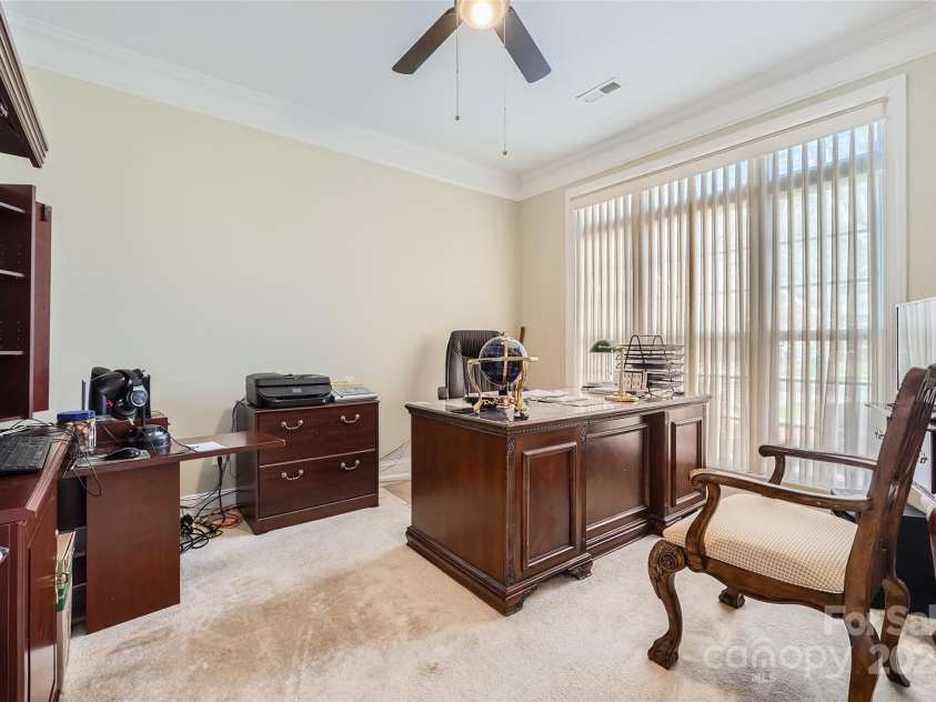 2240 Dunnwood Hills Drive, Matthews, NC 28105.  MLS# CAR4199147, YatesRealty ID 5042. 
