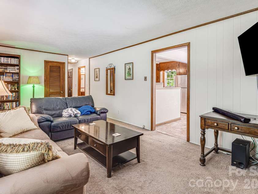 61 Spring Cove Drive, Brevard, NC 28712.  MLS# CAR4355837, YatesRealty ID 5042. 