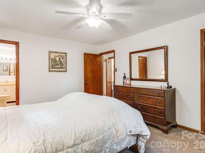 61 Spring Cove Drive, Brevard, NC 28712.  MLS# CAR4355837, YatesRealty ID 5042. 