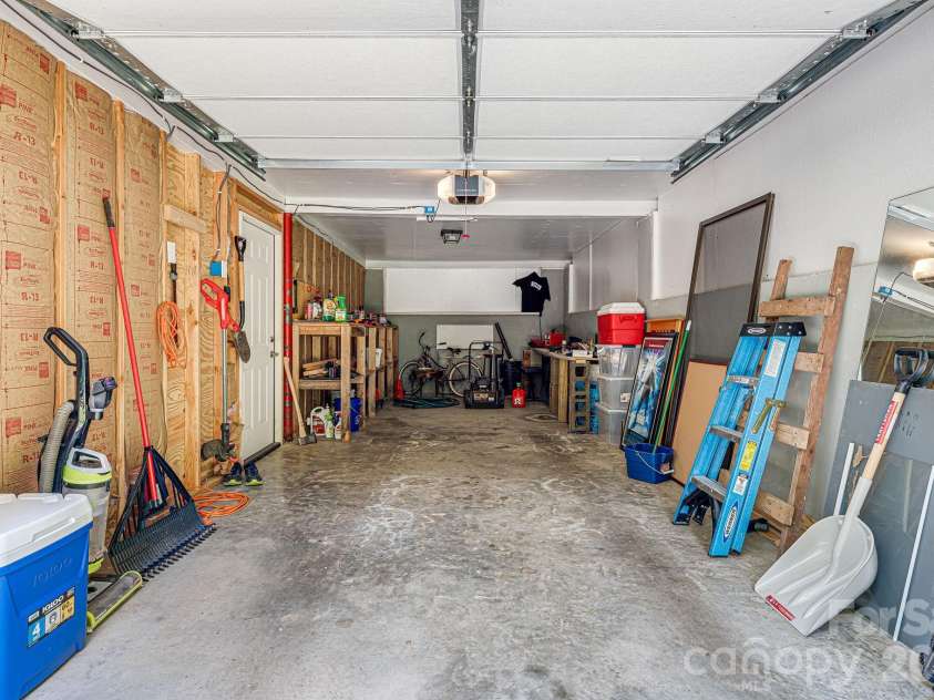 61 Spring Cove Drive, Brevard, NC 28712.  MLS# CAR4355837, YatesRealty ID 5042. 