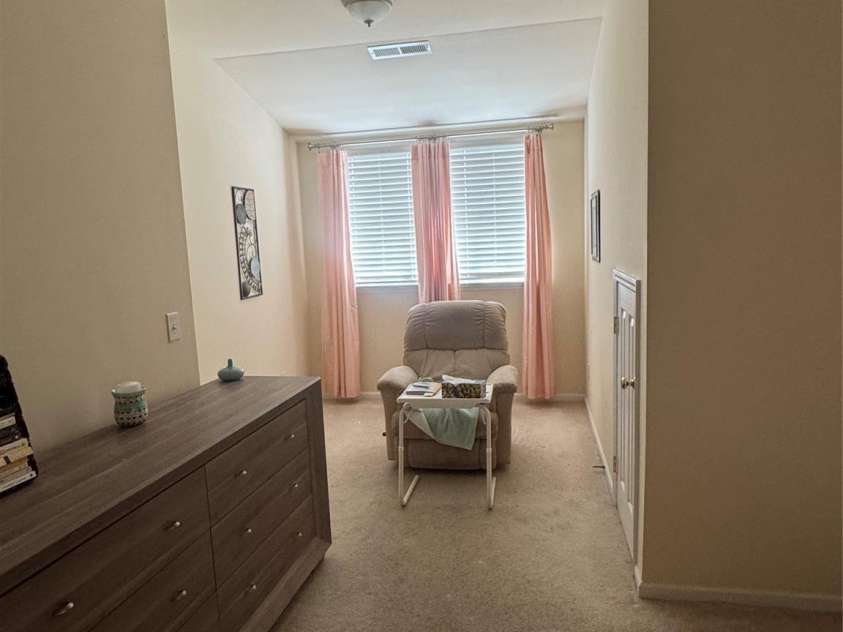 2008 Golden Ridge Lane, Charlotte, NC 28208.  MLS# CAR4423985, YatesRealty ID 50420. 