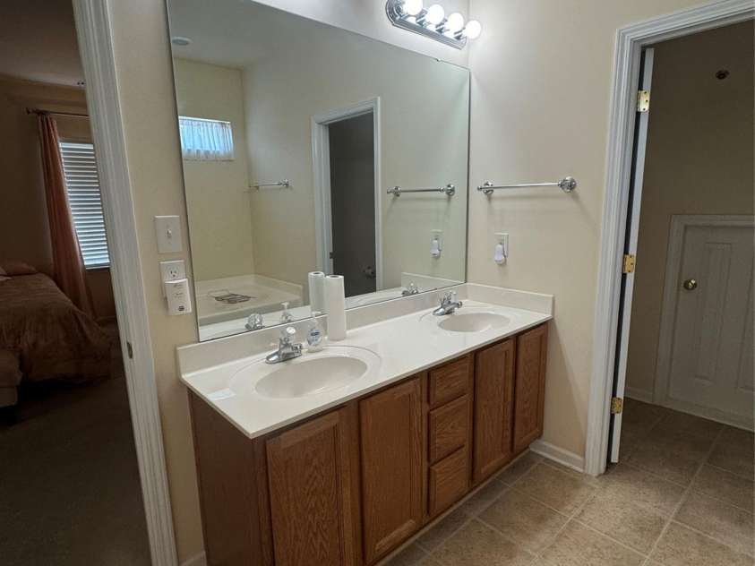 2008 Golden Ridge Lane, Charlotte, NC 28208.  MLS# CAR4423985, YatesRealty ID 50420. 