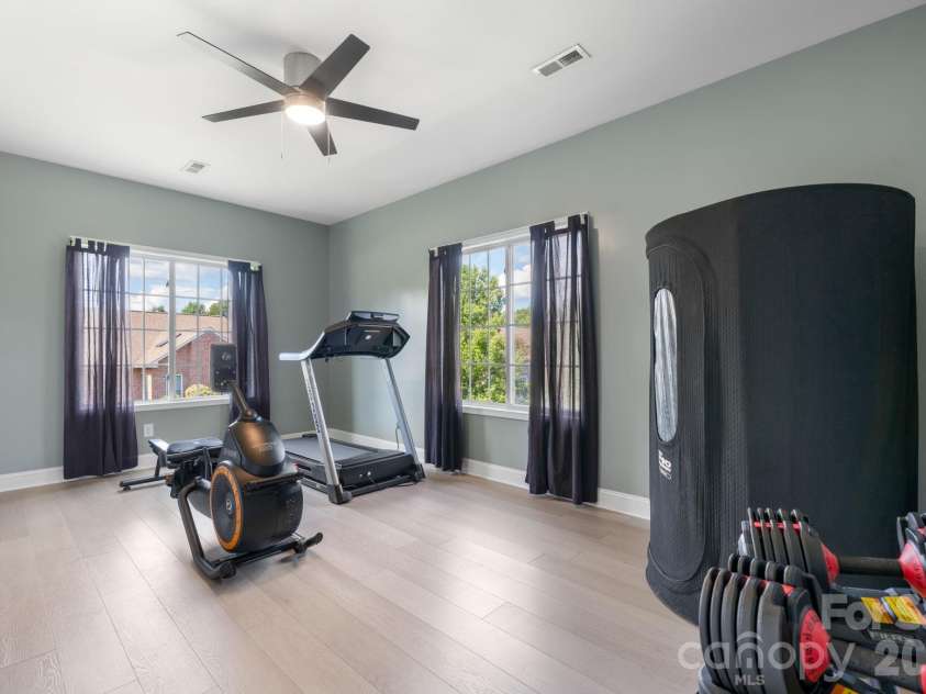 1360 Sweet briar Lane, Hickory, NC 28602.  MLS# CAR4409678, YatesRealty ID 50422. 
