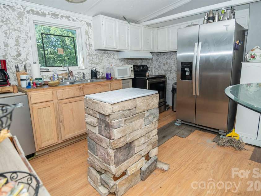 1900 Brice MHP None, Lenoir, NC 28645.  MLS# CAR4423957, YatesRealty ID 50423. 