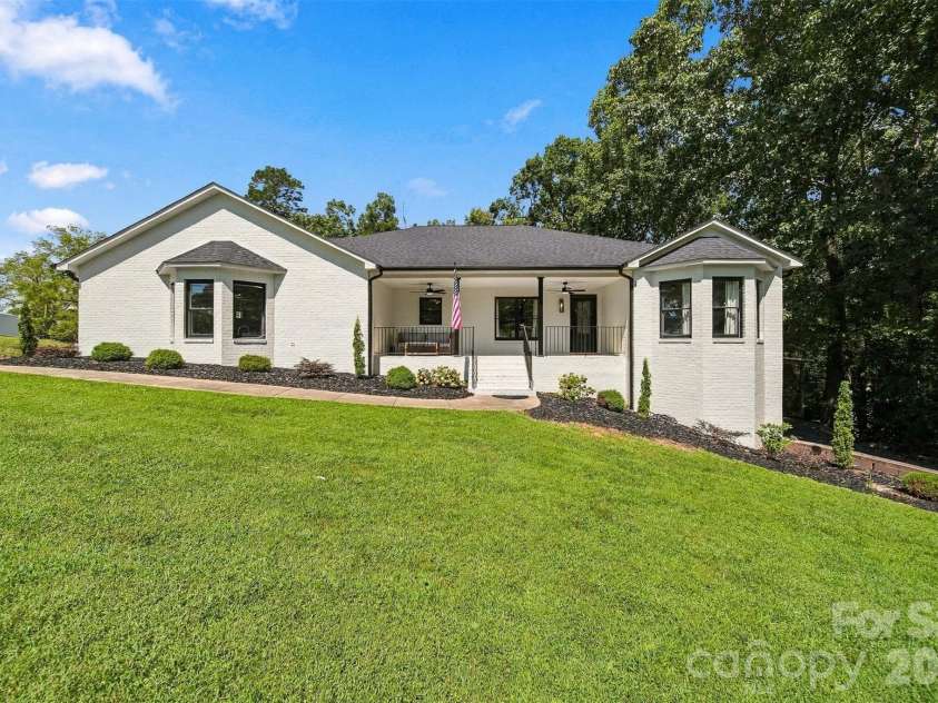 110 Pineburr Avenue, Valdese, NC 28690.  MLS# CAR4423742, YatesRealty ID 50426. 