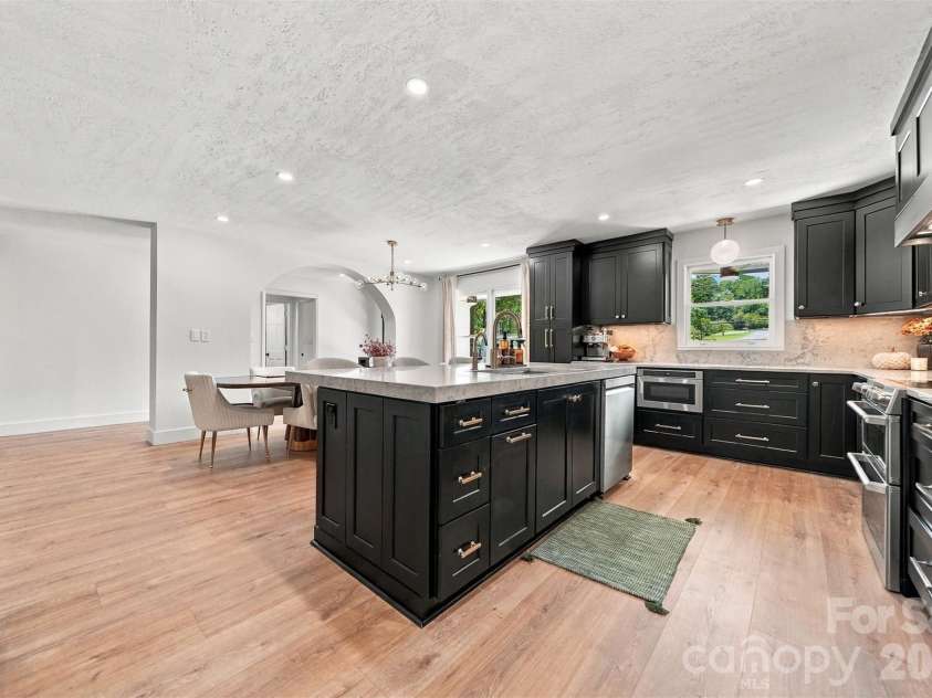 110 Pineburr Avenue, Valdese, NC 28690.  MLS# CAR4423742, YatesRealty ID 50426. 