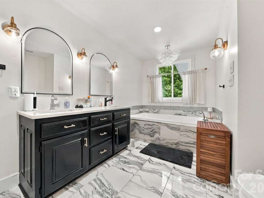 110 Pineburr Avenue, Valdese, NC 28690.  MLS# CAR4423742, YatesRealty ID 50426. 
