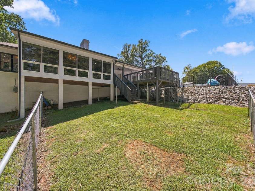 110 Pineburr Avenue, Valdese, NC 28690.  MLS# CAR4423742, YatesRealty ID 50426. 