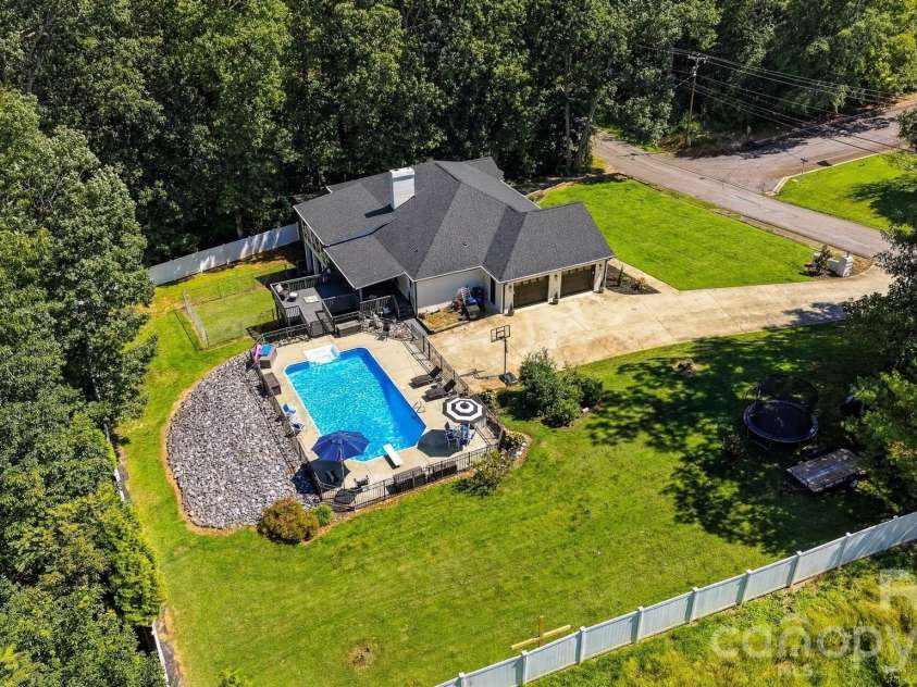 110 Pineburr Avenue, Valdese, NC 28690.  MLS# CAR4423742, YatesRealty ID 50426. 
