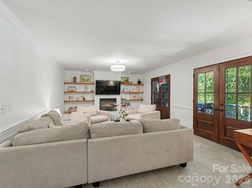 1179 Aspen Way, Concord, NC 28027.  MLS# CAR4423909, YatesRealty ID 50427. 