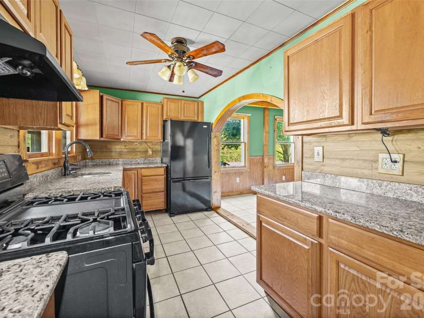 103 6th Street, Cramerton, NC 28032.  MLS# CAR4423884, YatesRealty ID 50428. 