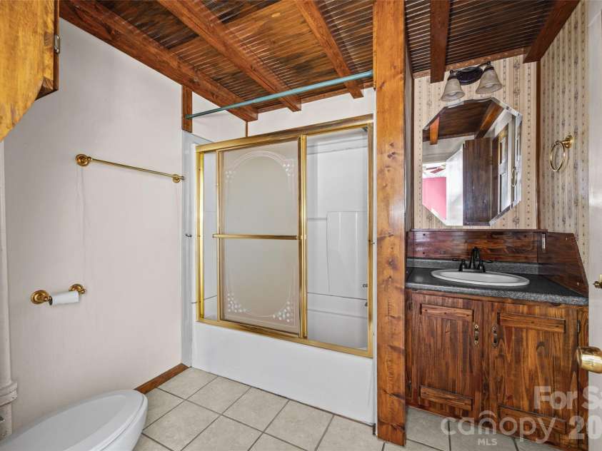 103 6th Street, Cramerton, NC 28032.  MLS# CAR4423884, YatesRealty ID 50428. 