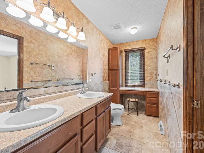 1680 Meadowdale Road, Rock Hill, SC 29732.  MLS# CAR4422966, YatesRealty ID 50429. 