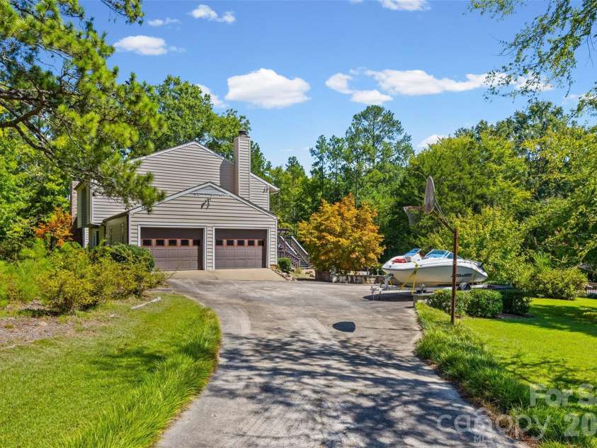 1680 Meadowdale Road, Rock Hill, SC 29732.  MLS# CAR4422966, YatesRealty ID 50429. 