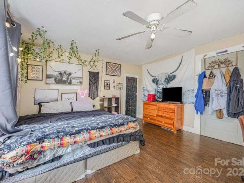 1386 Jennings Road, Statesville, NC 28625.  MLS# CAR4228705, YatesRealty ID 5043. 