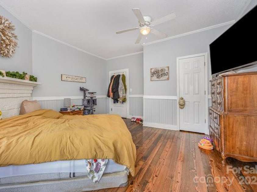 1386 Jennings Road, Statesville, NC 28625.  MLS# CAR4228705, YatesRealty ID 5043. 