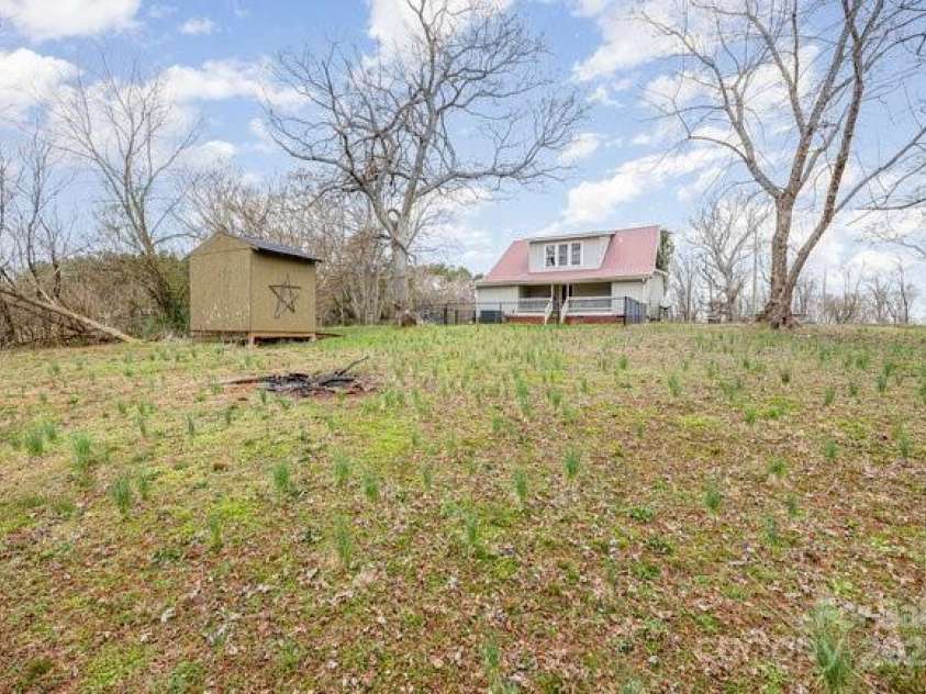 1386 Jennings Road, Statesville, NC 28625.  MLS# CAR4228705, YatesRealty ID 5043. 