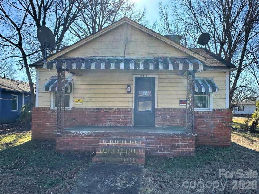215 Friedheim Road, Rock Hill, SC 29730.  MLS# CAR4337669, YatesRealty ID 5043. 