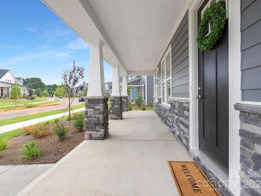 9605 Pointer Road, Huntersville, NC 28078.  MLS# CAR4205869, YatesRealty ID 50430. 